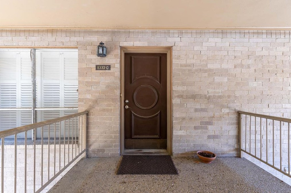 11332 Park Central Pl Apt C, Dallas, TX