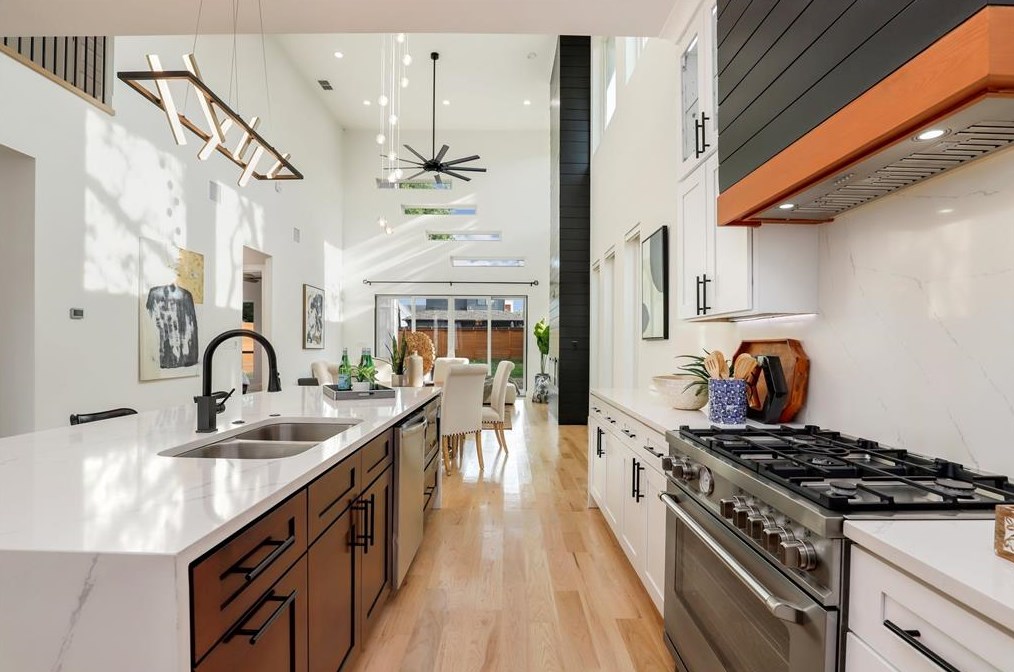 4811 University Blvd, Dallas TX  75209-5015 exterior