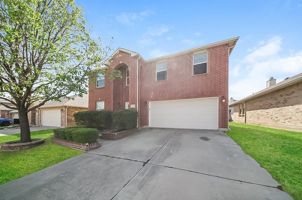 7609 Indigo Ridge Dr, Fort Worth, TX 76131