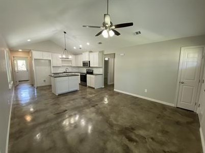1017 S Scullin Ave, Denison, TX 75020