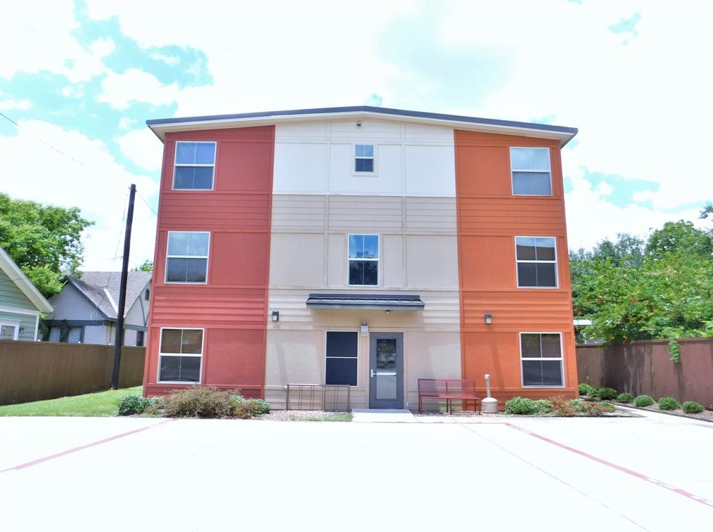 1512 N Elm St #201, Denton, TX 76201
