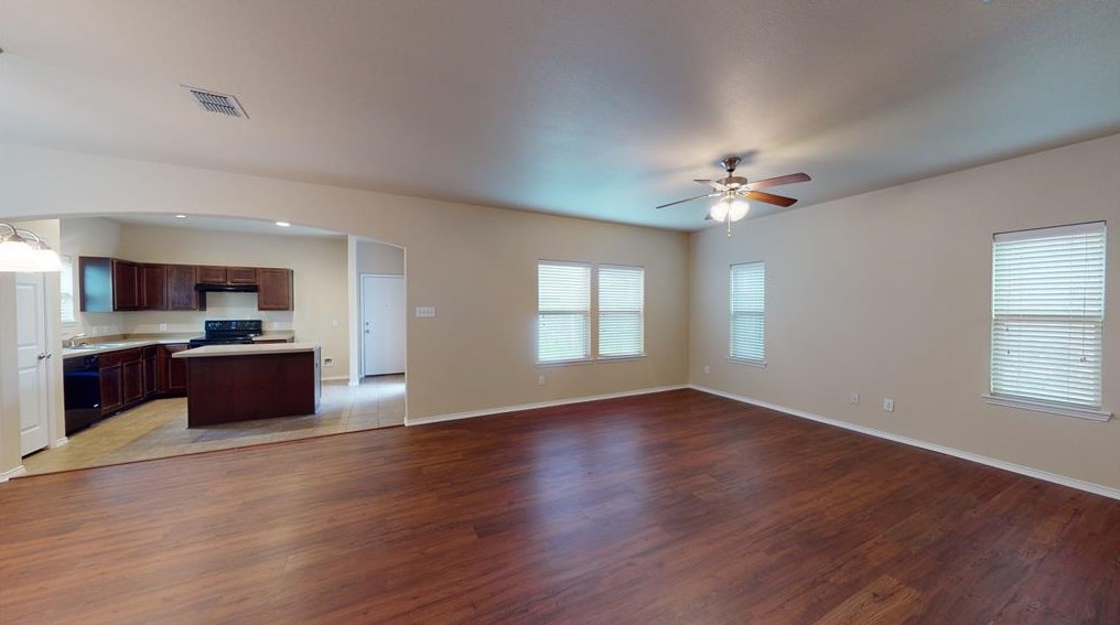 1305 Land Oak Rd, Royse City, TX 75189