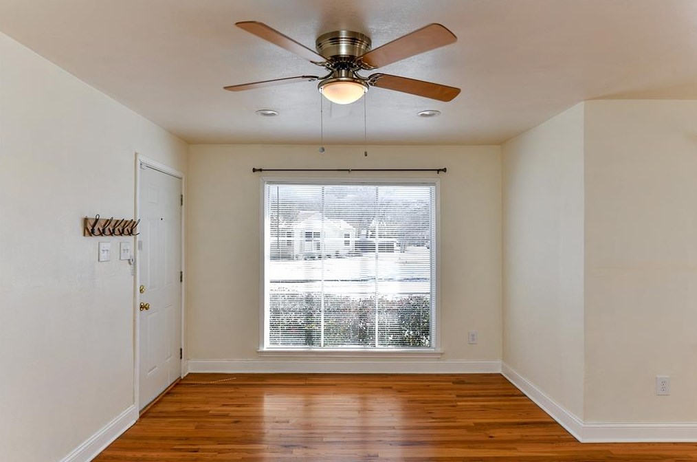 3420 Mission St, Fort Worth, TX 76109