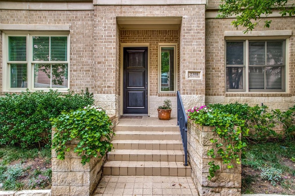 2308 Worthington St, Dallas, TX 75204-2650