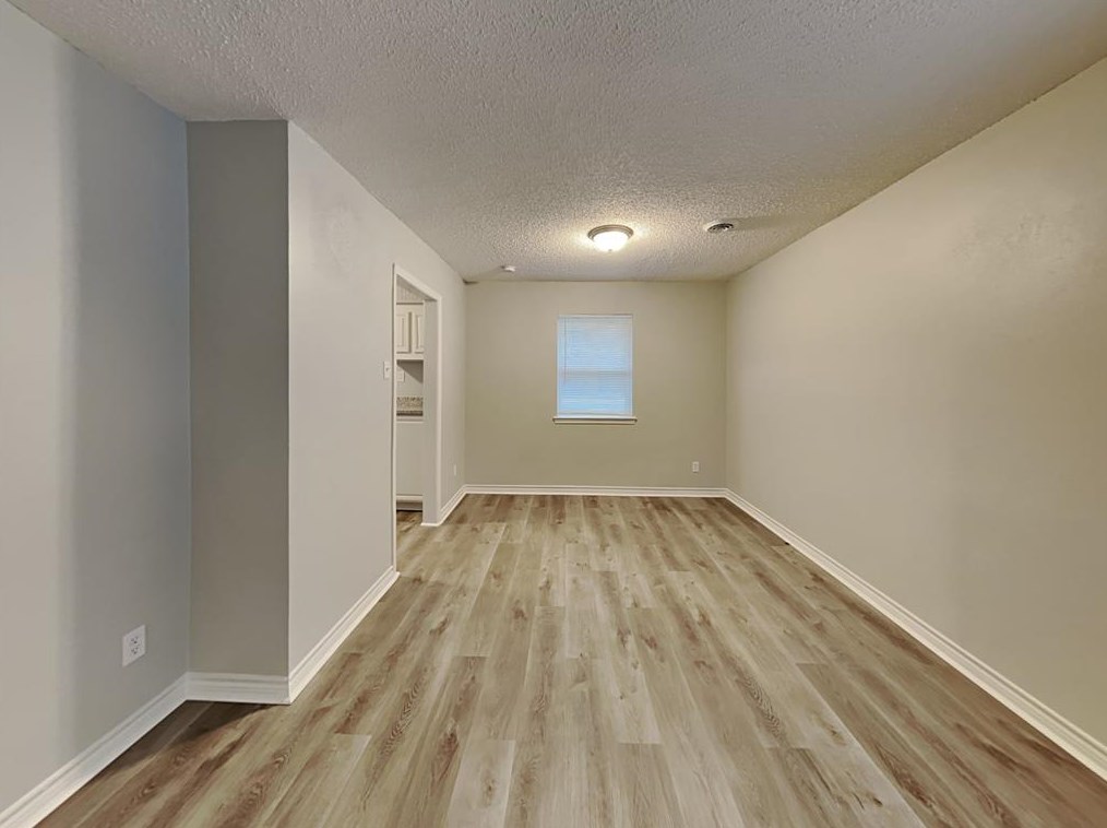 1002 Glenhaven Ct, Irving, TX 75061