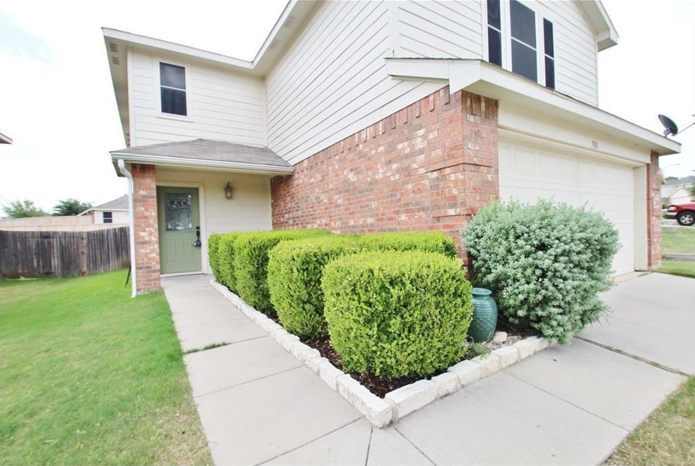 5116 Waterford Dr, Fort Worth, TX 76179