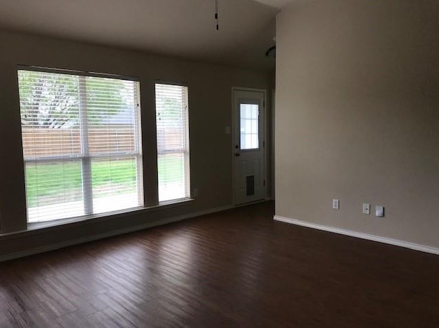 9317 Norfolk Ln, Mckinney TX  75071-6074 exterior