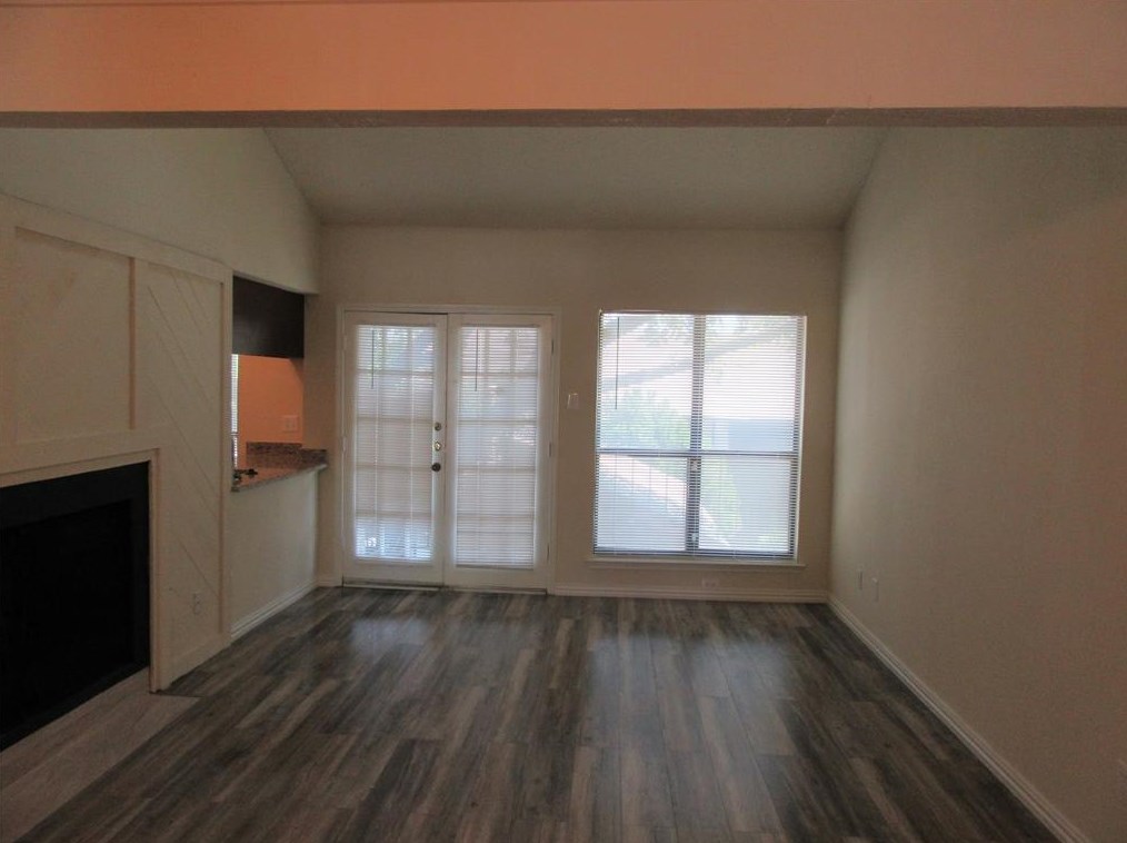 7522 Holly Hill Dr #4, Dallas, TX 75231