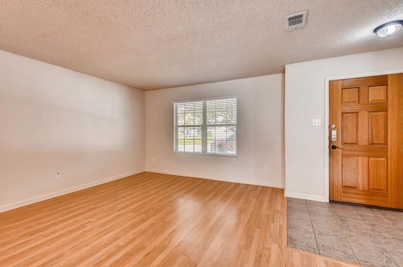13509 Lost Spurs Rd, Roanoke, TX 76262