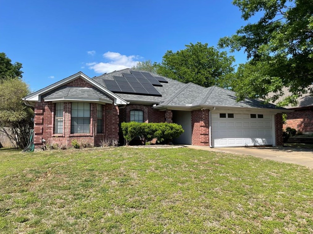 6709 N Park Dr, North Richland Hills, TX 76182