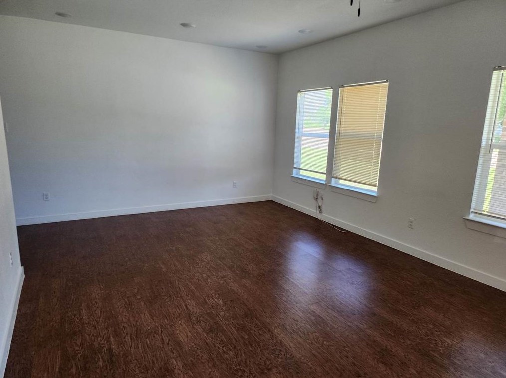 817 Jefferson St E, Sulphur Springs, TX 75482