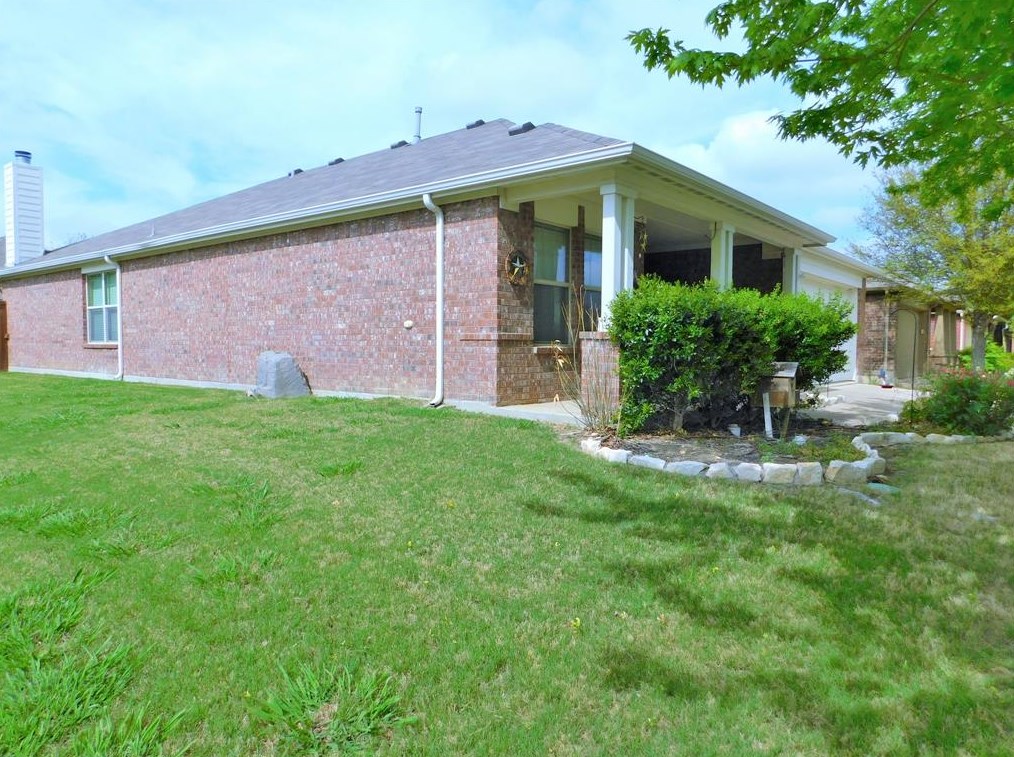 5401 Balmorhea Dr, Argyle, TX 76226