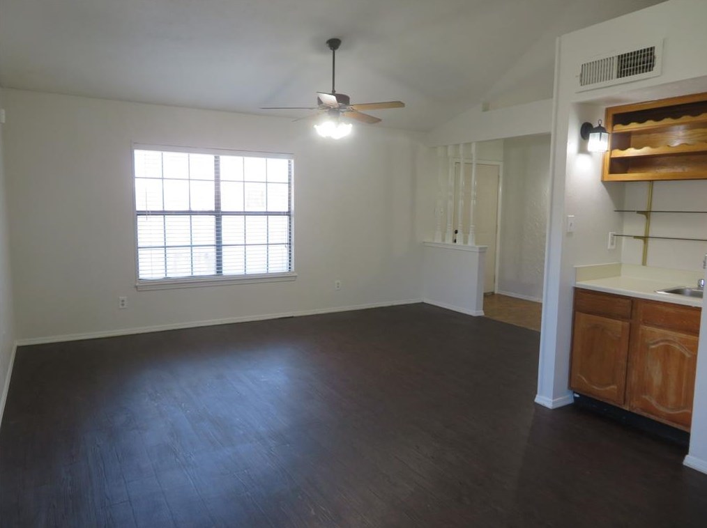 433 Whitley St, Cedar Hill, TX 75104