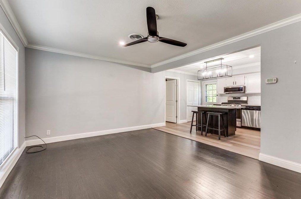 209 E Ridgewood Dr, Garland, TX 75041