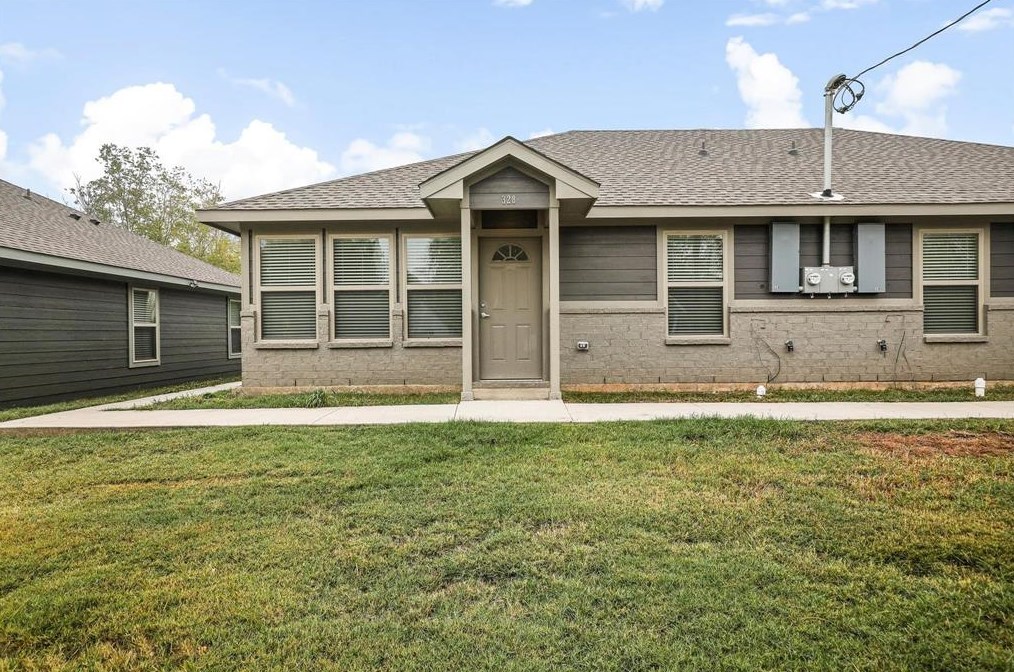 328 W Munson St #328, Denison, TX 75020