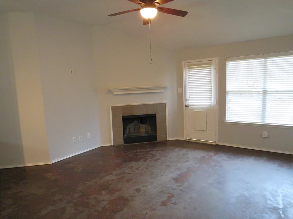 3717 Beatriz Dr, Denton, TX 76207