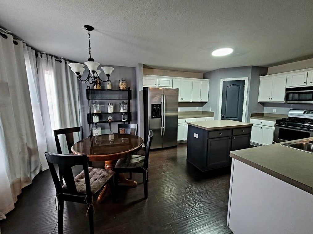 600 Wheat Valley Blvd, Venus, TX 76084