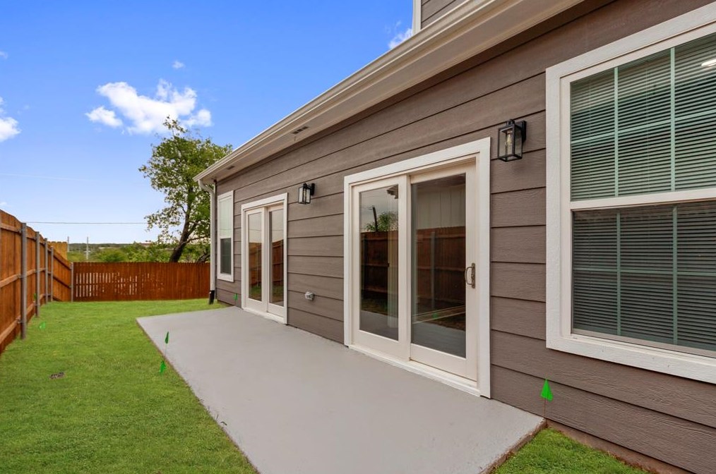 1705 Belzise, Fort Worth, TX 76104