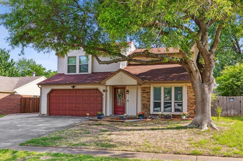 410 Rosemary Ln, Euless, TX 76039