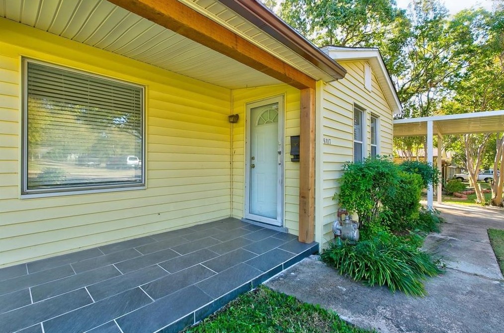6017 Walnut Dr, Fort Worth, TX 76114