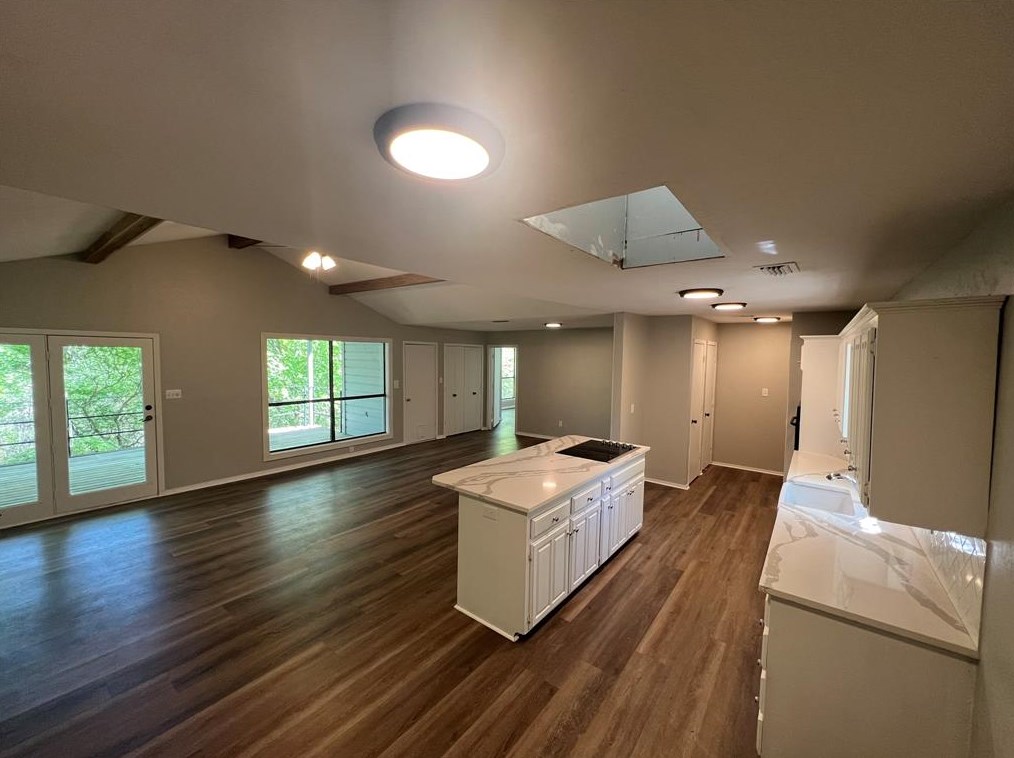 304 Highland Lake Dr, Lewisville, TX 75077