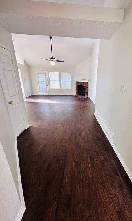 524 Kessler St, Grand Prairie TX  75052-3410 exterior
