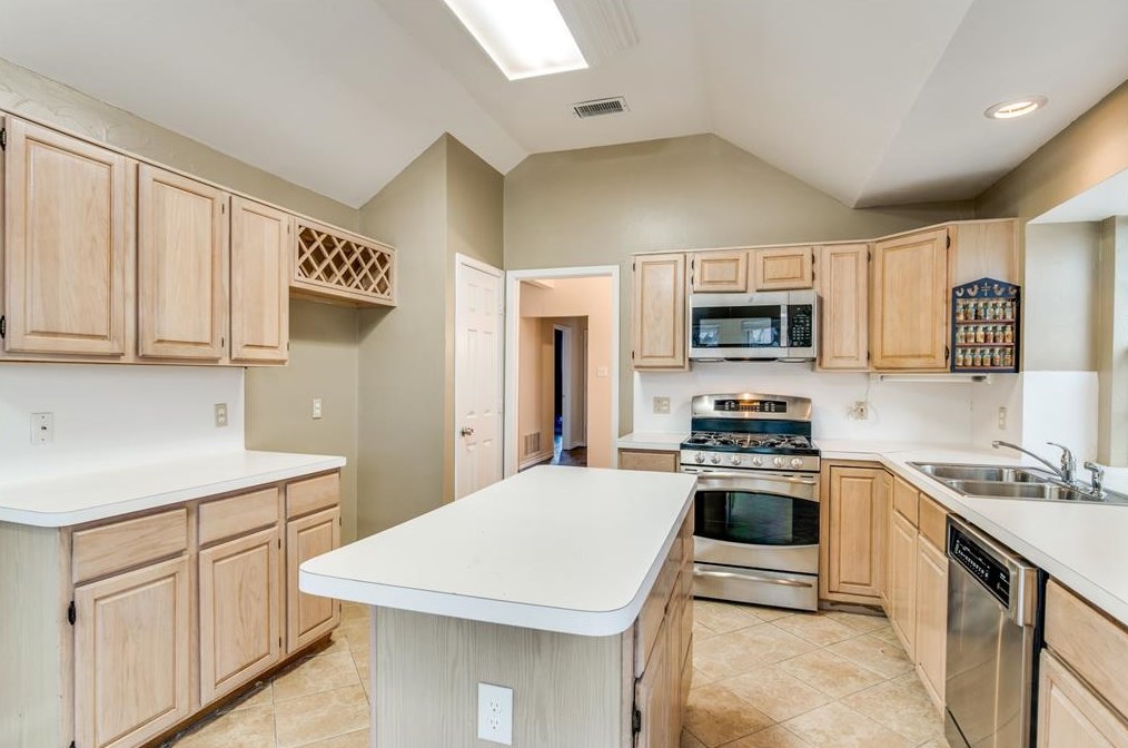 6706 Springmeadow Ln, Rowlett TX  75089-8262 exterior