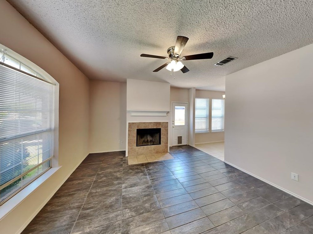 6359 Rainwater Way, Fort Worth, TX 76179
