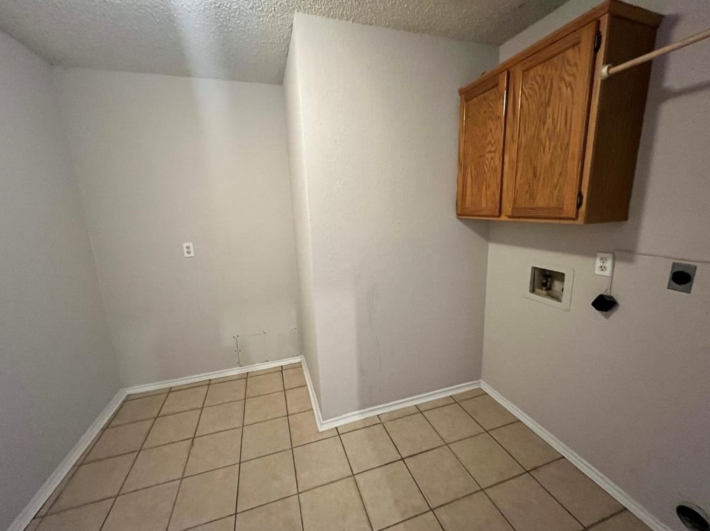 2701 Knights Bridge Dr, Rowlett TX  75088-4928 exterior