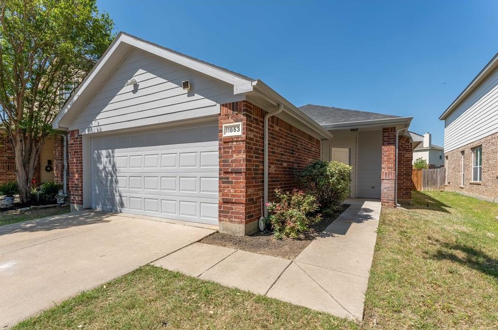 11853 Porcupine Dr, Keller, TX 76244