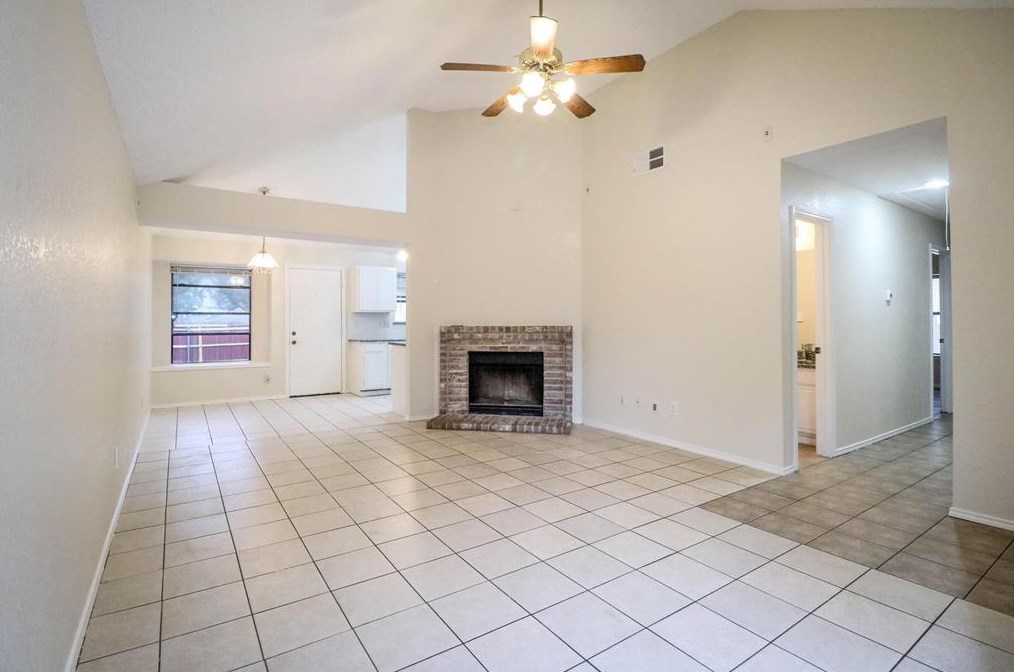 2109 Lavender Ln, Lewisville, TX 75028