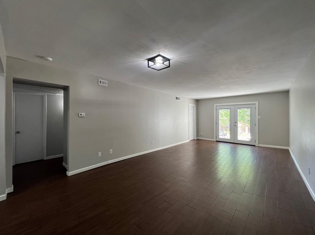 4004 Ridglea Country Club Dr Apt 203, Fort Worth, TX 76126