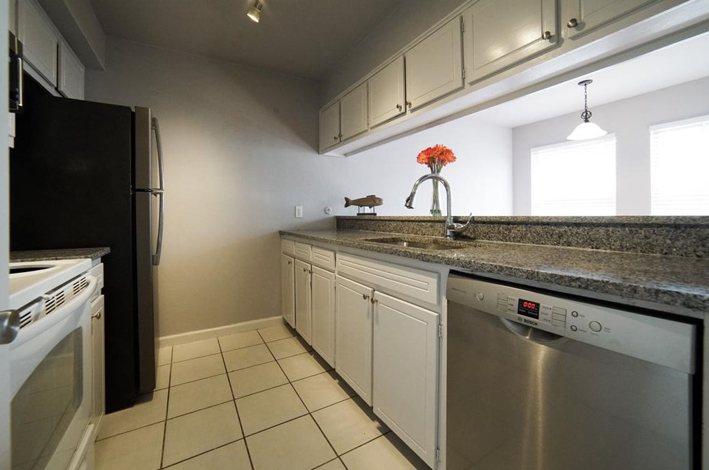 210 Wilshire Dr #a, Euless, TX 76040