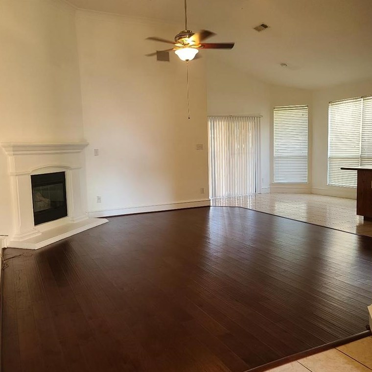 7805 Roswell Ct, Arlington TX  76002-4797 exterior