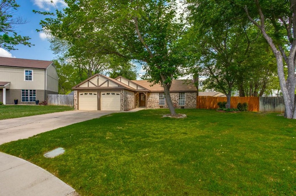 1704 Tangleridge Ct, Euless, TX 76039