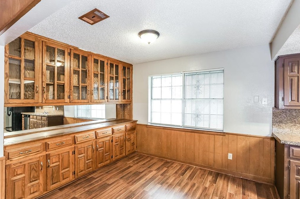 302 Polk St, Desoto TX  75115-7538 exterior