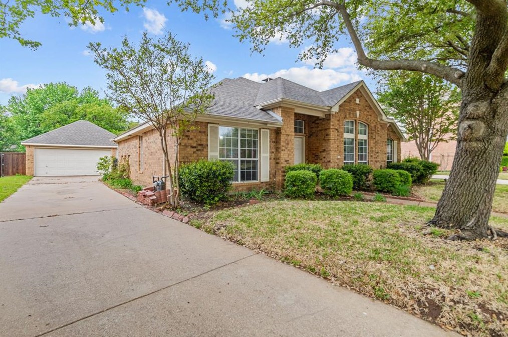 818 Muirfield Rd, Keller, TX 76248-8228