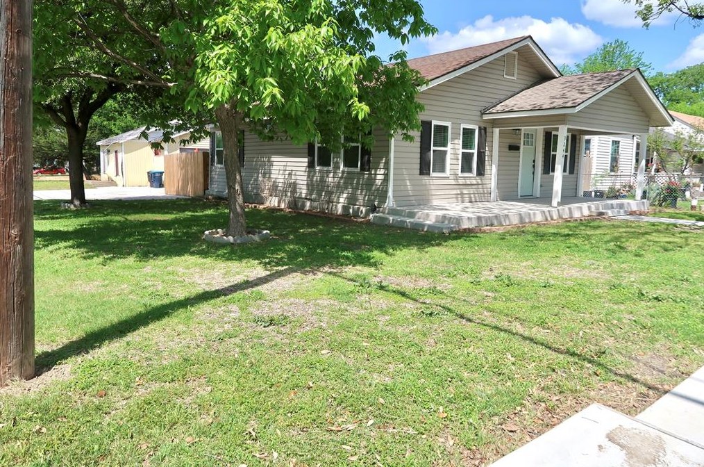 3244 Townsend Dr, Fort Worth, TX 76110