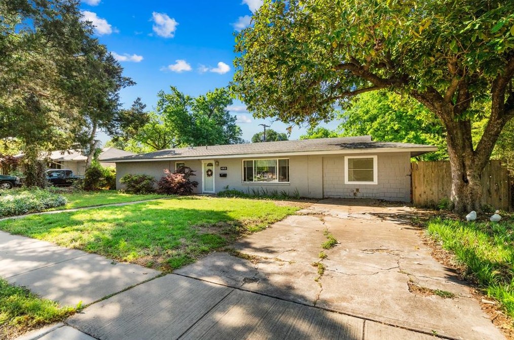 4012 Williamsburg Rd, Dallas, TX 75220