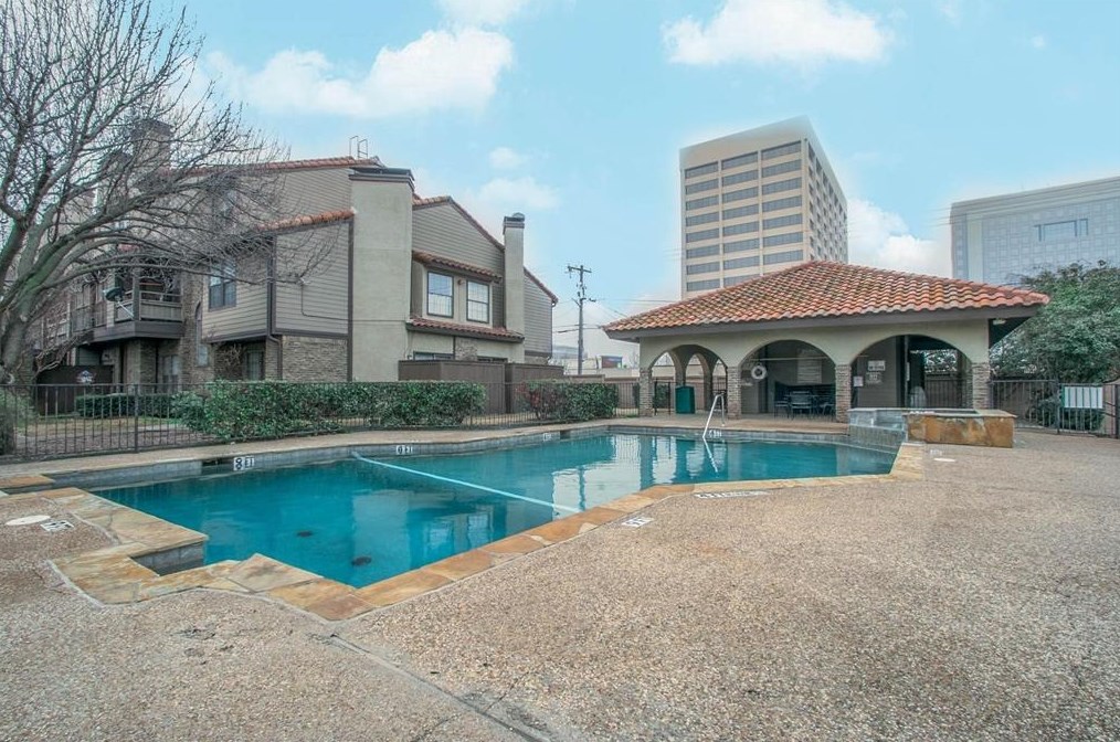 5757 E University Blvd #27s, Dallas, TX 75206