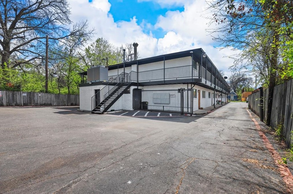 316 N Carroll Ave #102, Dallas, TX 75246