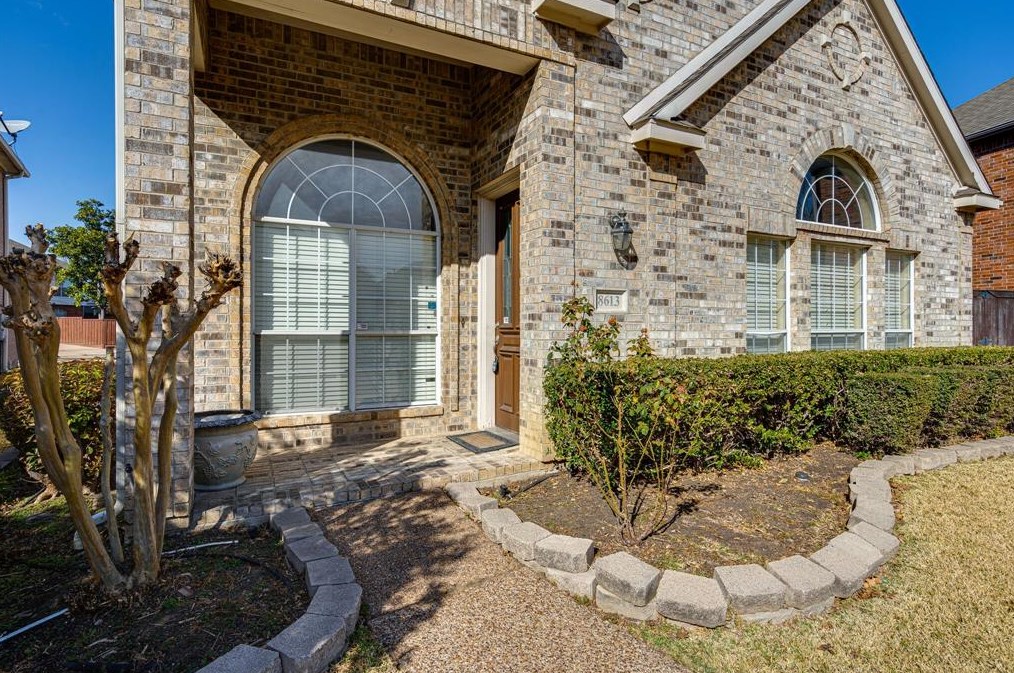 8613 Mill Creek Rd, Irving, TX 75063