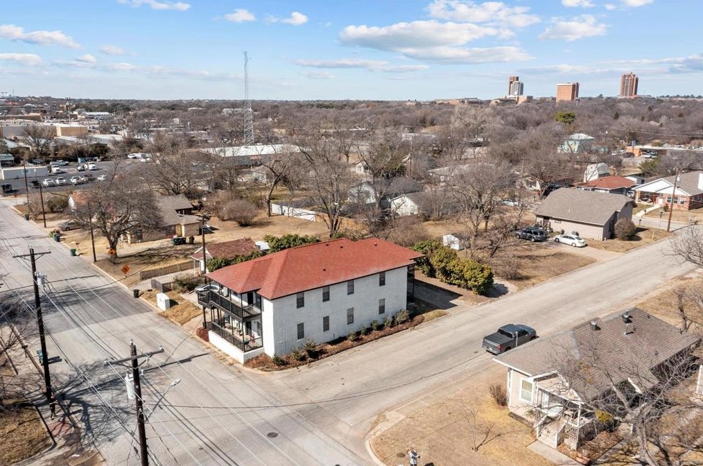 1029 E Hickory St #b, Denton, TX 76205