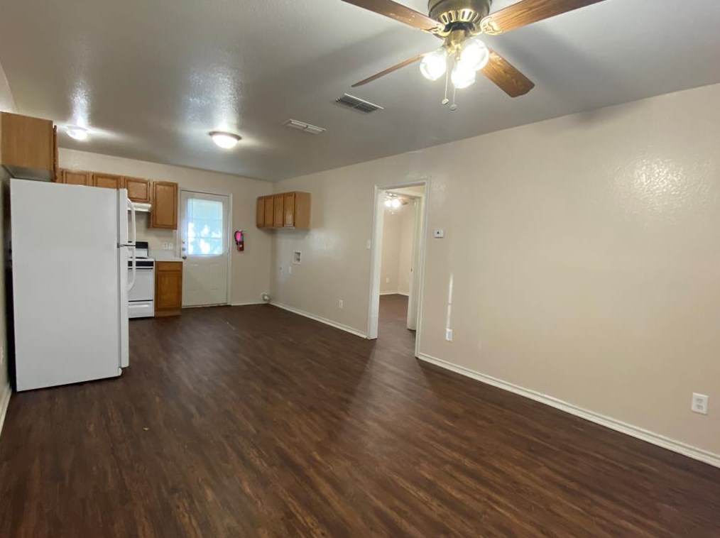 1719 Short St, Cleburne, TX 76033