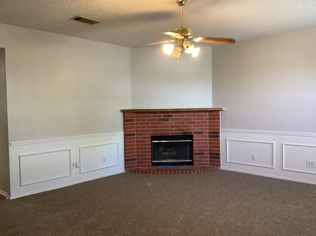 7712 Liz Ln, Fort Worth, TX 76148