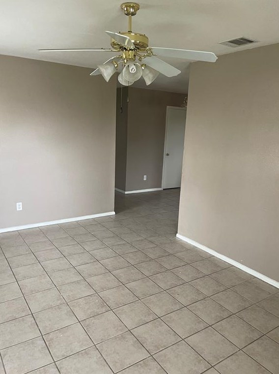 8114 W Elizabeth Ln, Fort Worth, TX 76116