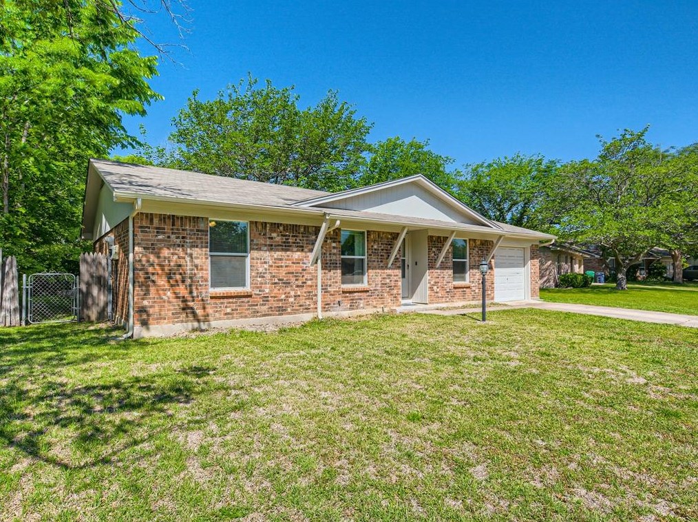 315 Campbell Ln, Denton, TX 76209