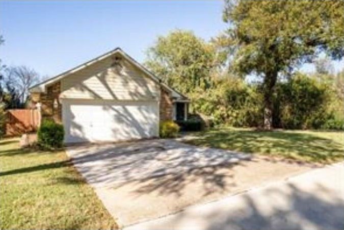 2741 Belmeade Dr, Carrollton, TX 75006