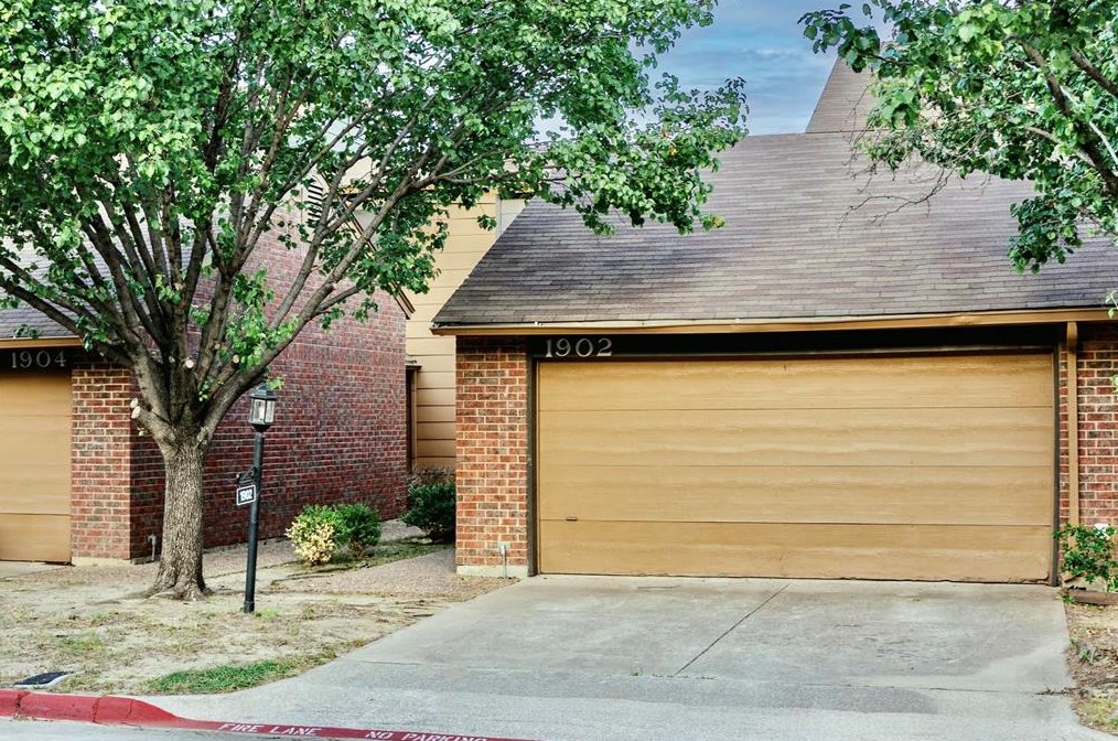 1902 Wilshire Dr, Irving, TX 75061