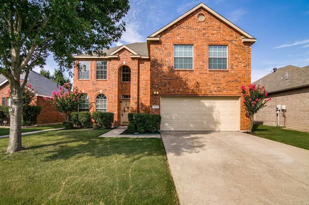 10501 Augusta Ln, Rowlett, TX 75089